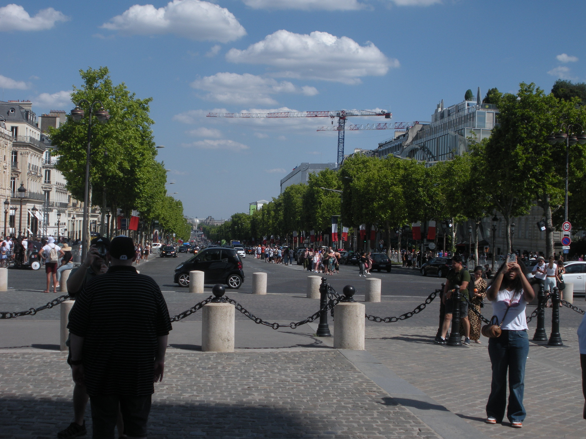 PARIS people SUMMER 25 photo